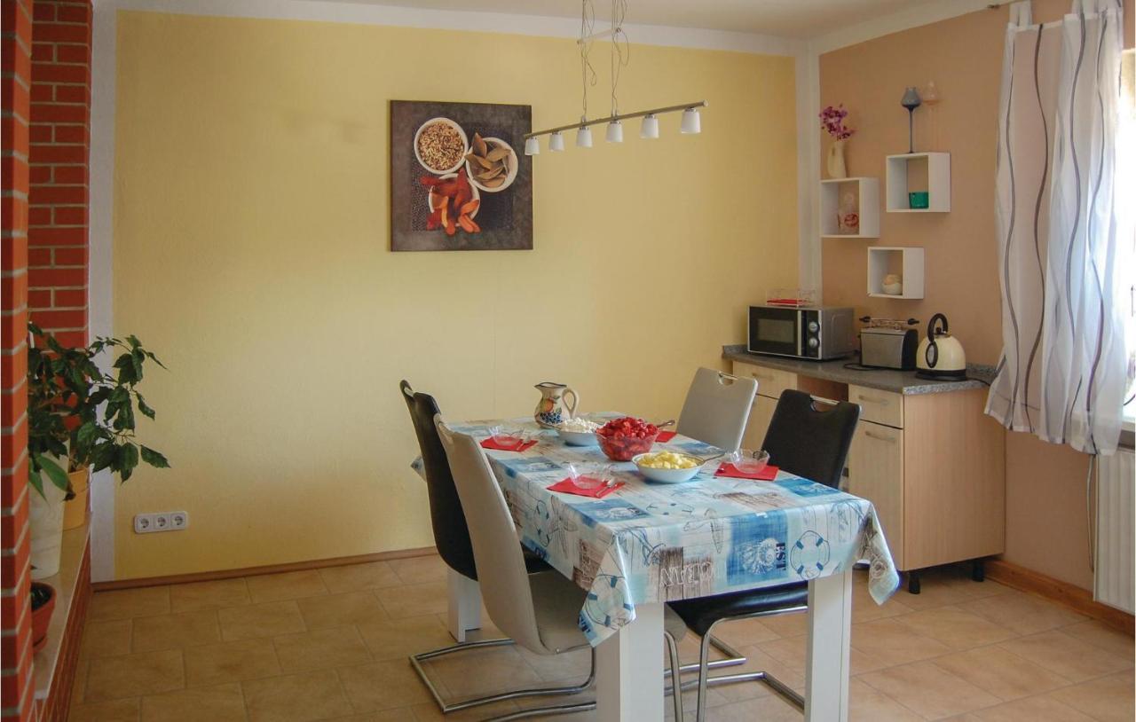 Awesome Apartment In Rostock With Wifi Exterior photo